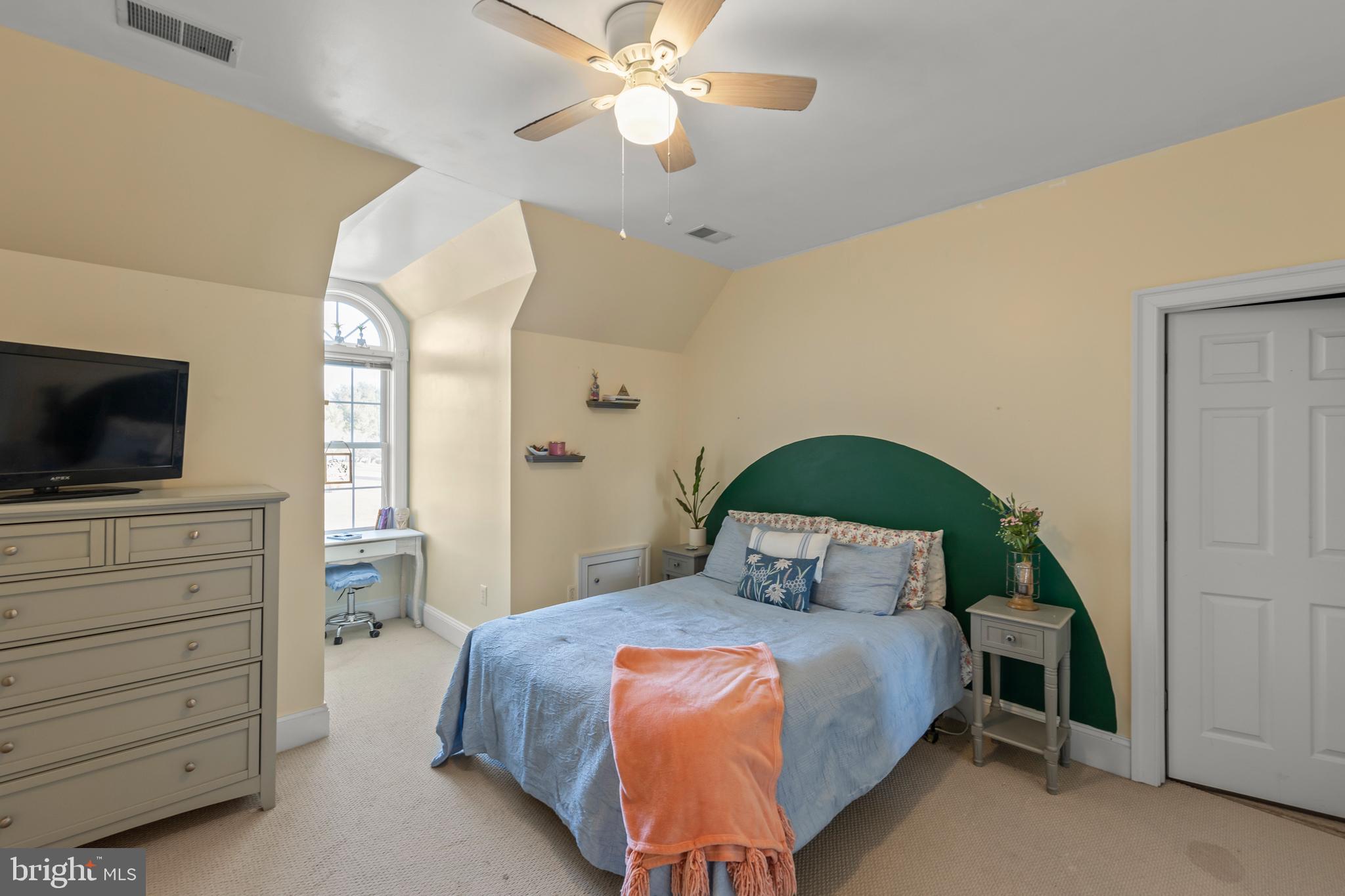 180 ISAAC DRIVE