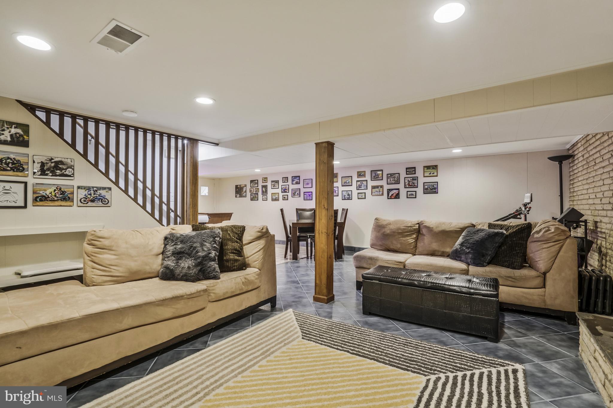 10647 Old Colchester ROAD