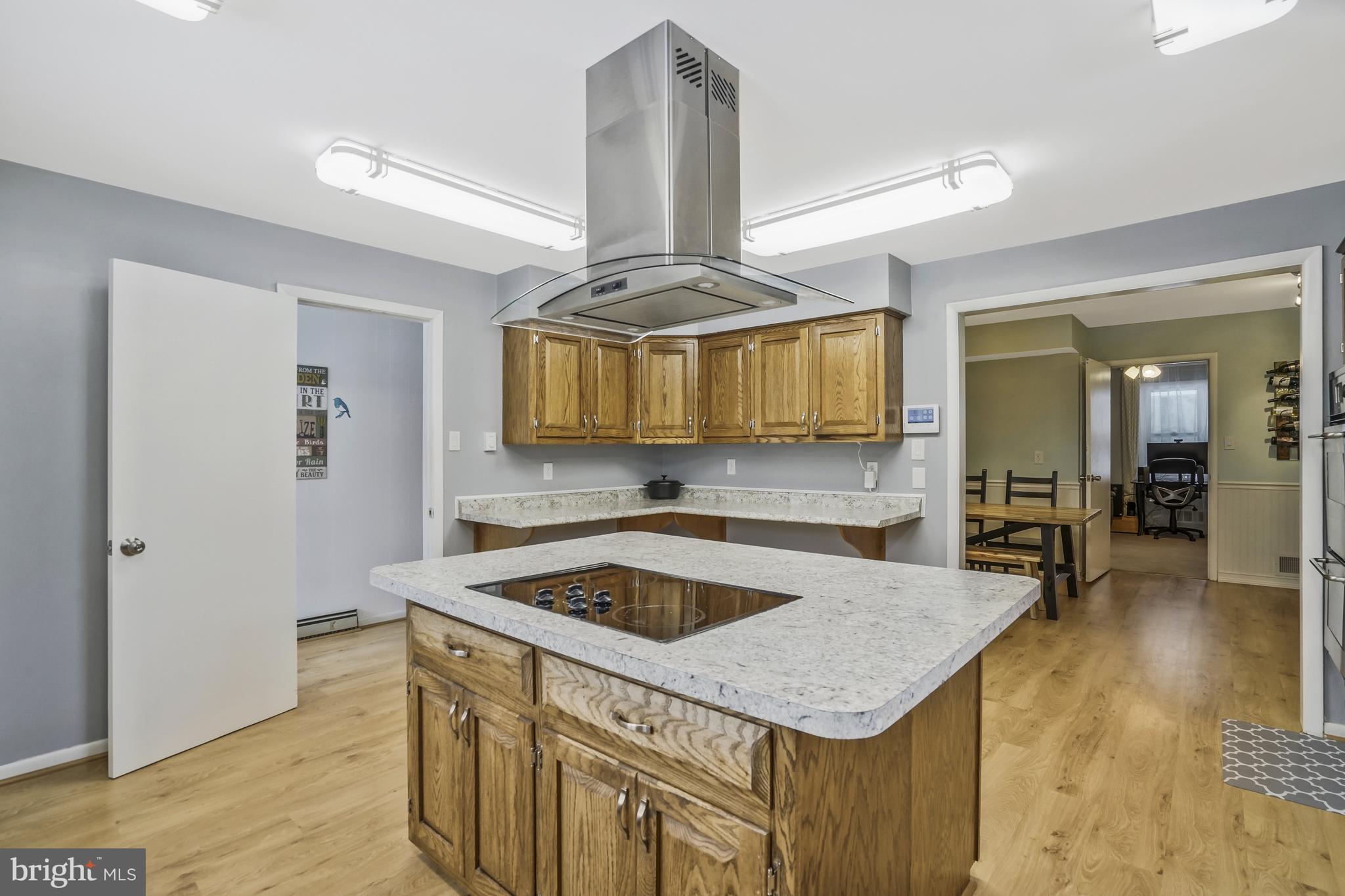 10647 Old Colchester ROAD