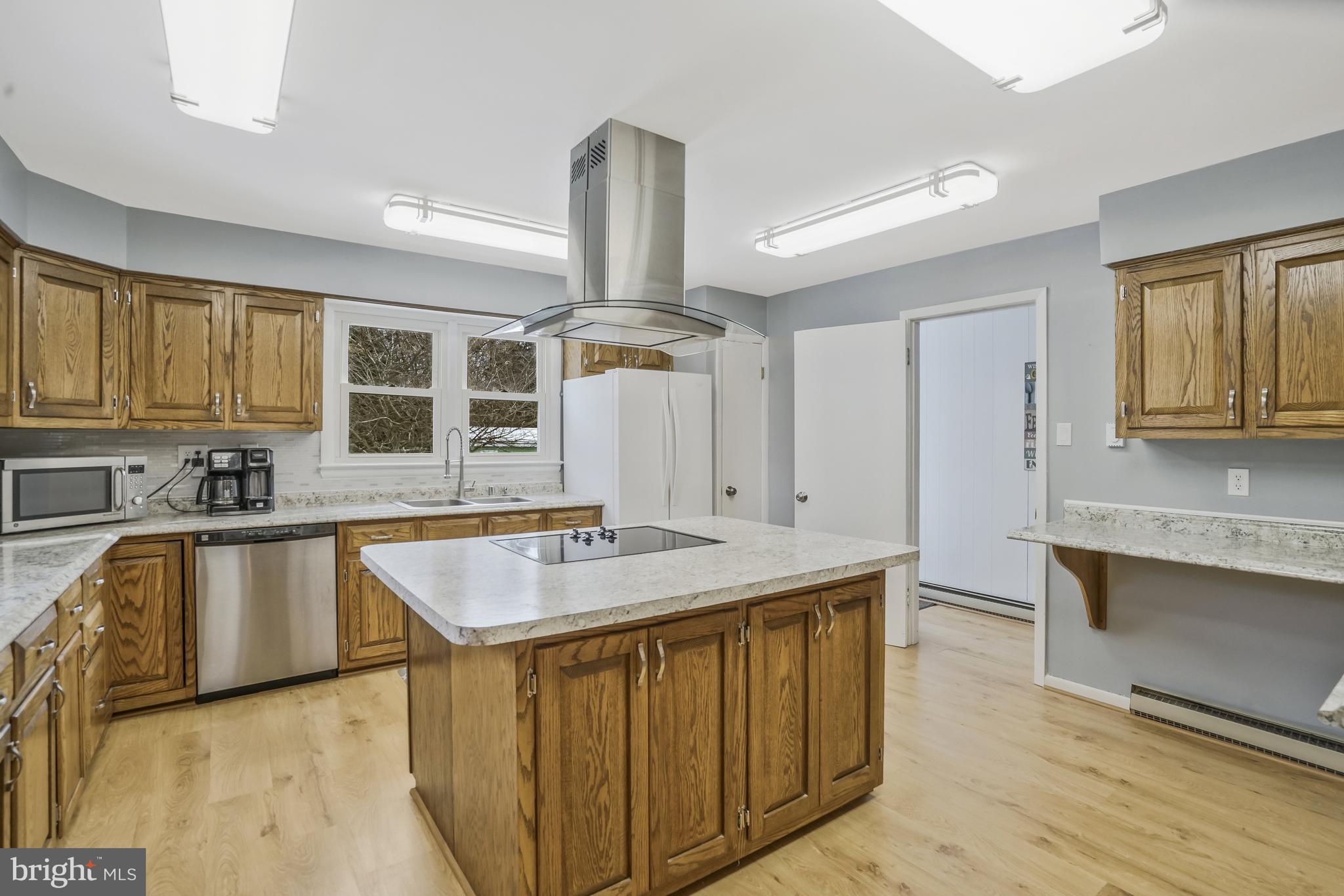 10647 Old Colchester ROAD
