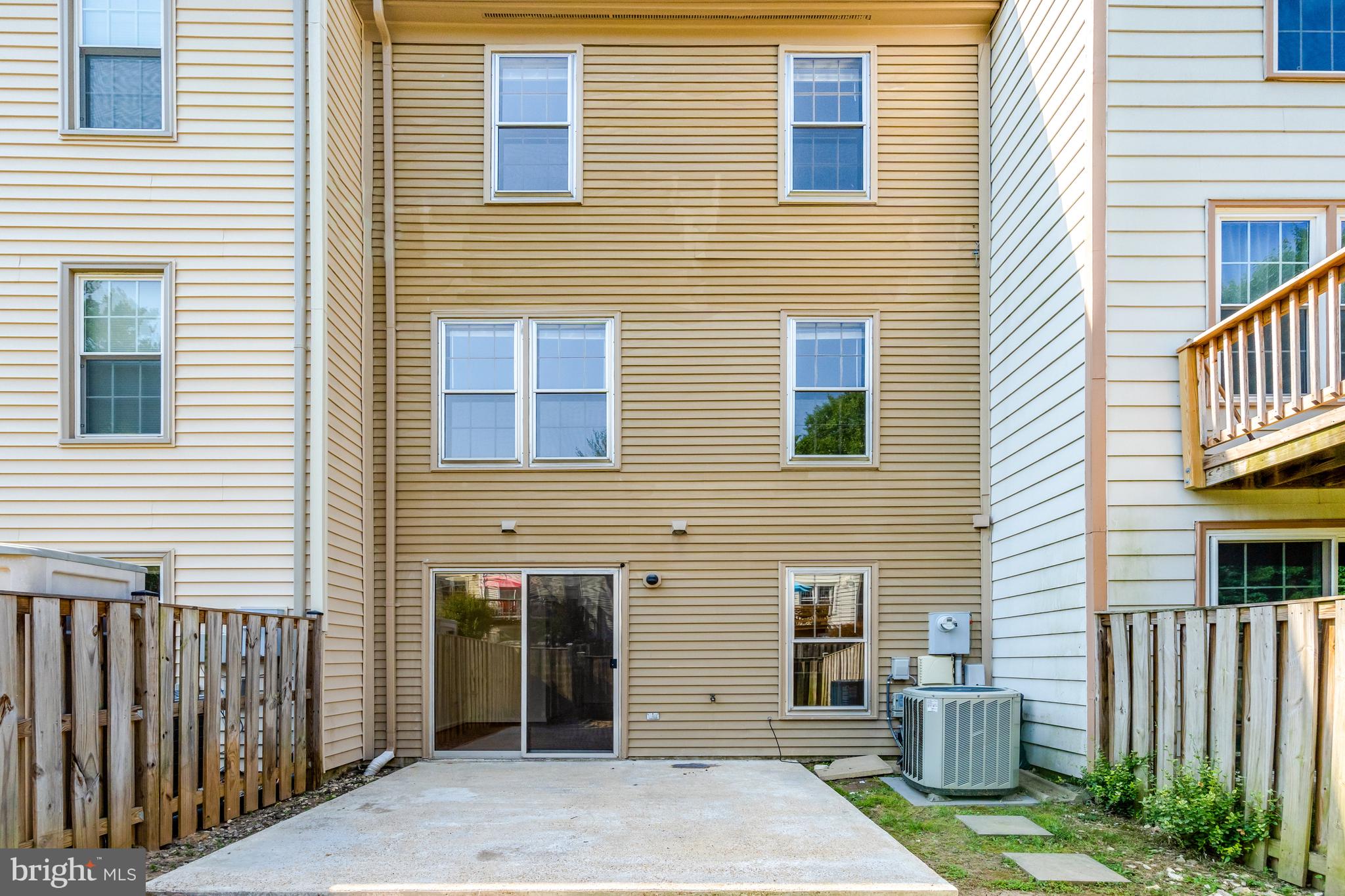 5430 New London Park Dr