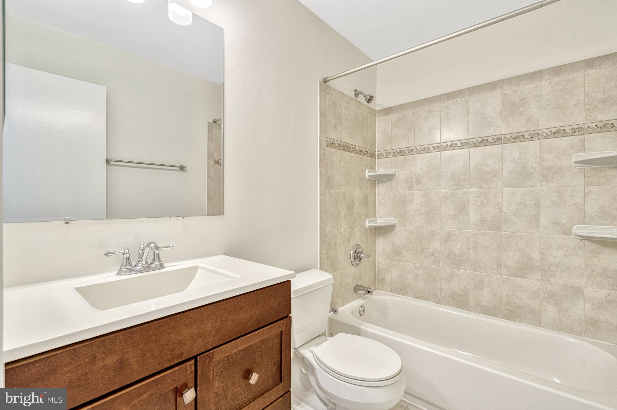 5430 New London Park Dr