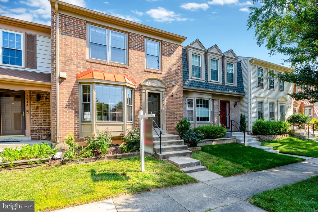 5430 New London Park Dr