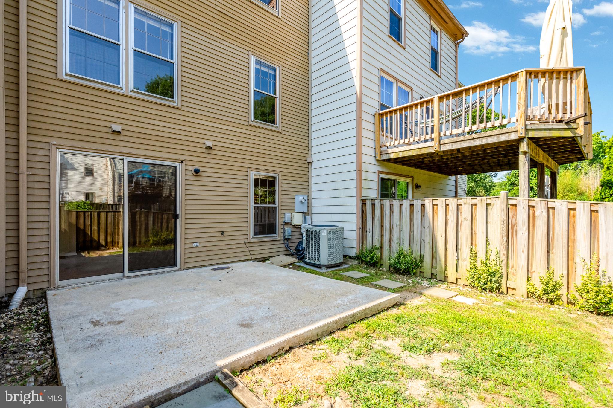 5430 New London Park Dr