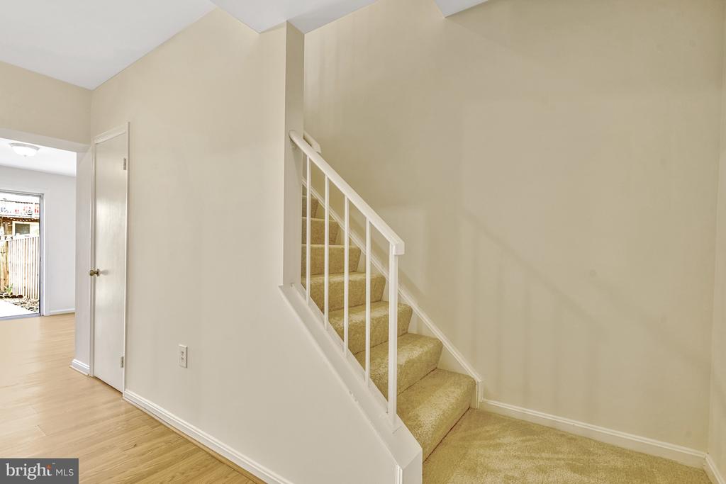 5430 New London Park Dr