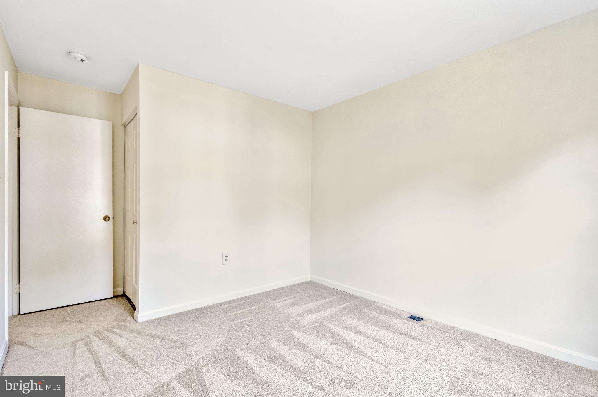 5430 New London Park Dr