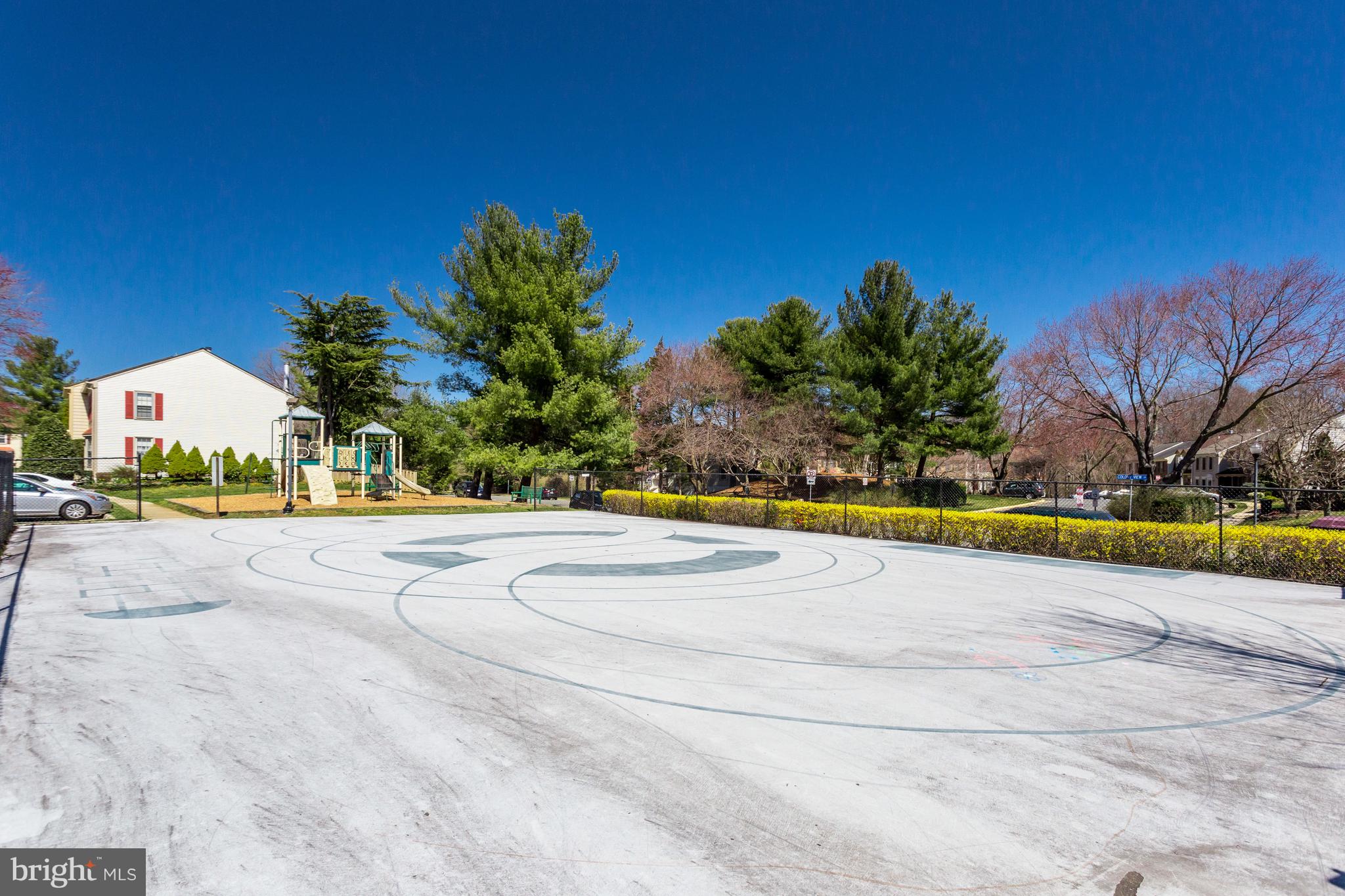 5430 New London Park Dr