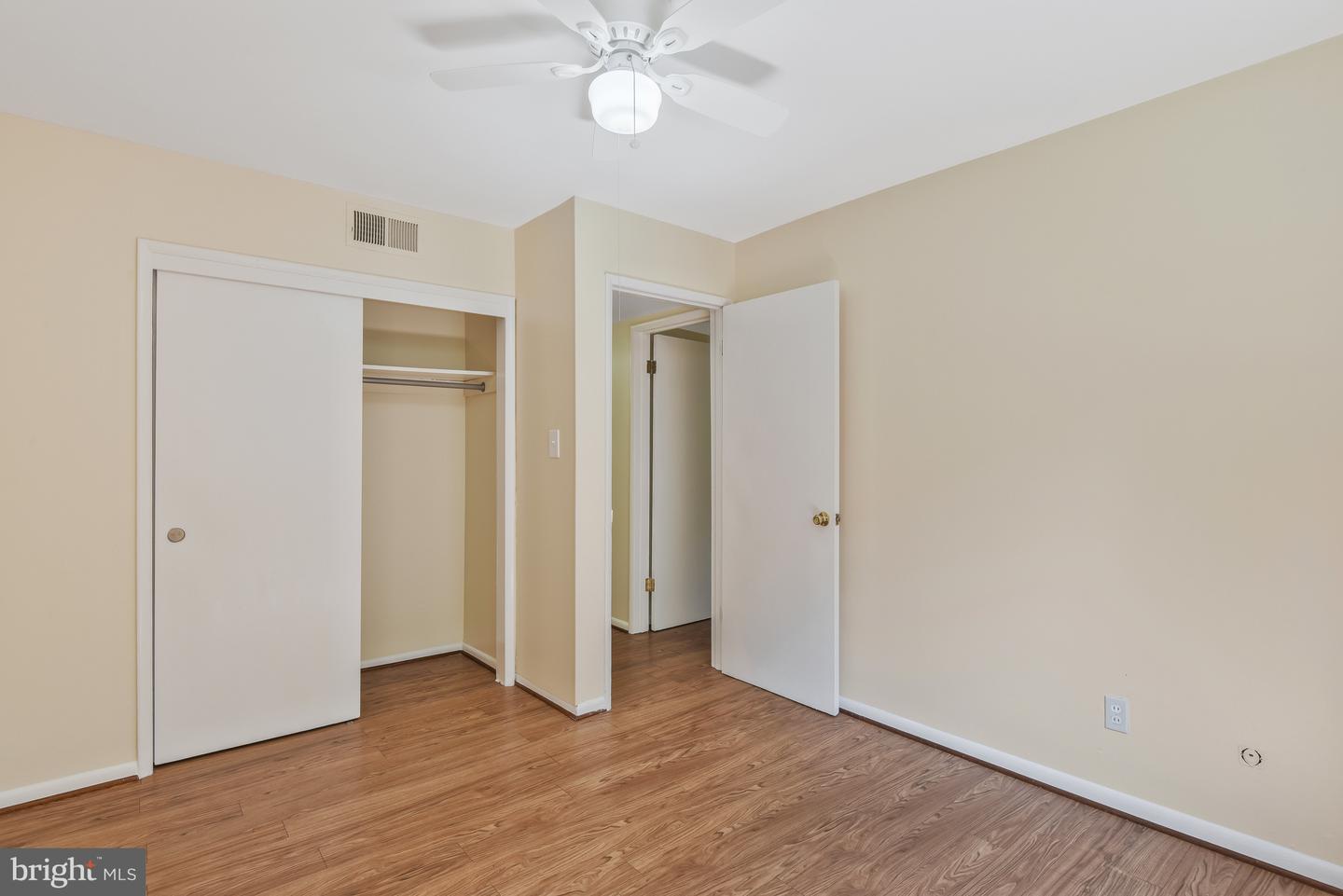 4319 Americana Dr #4319e