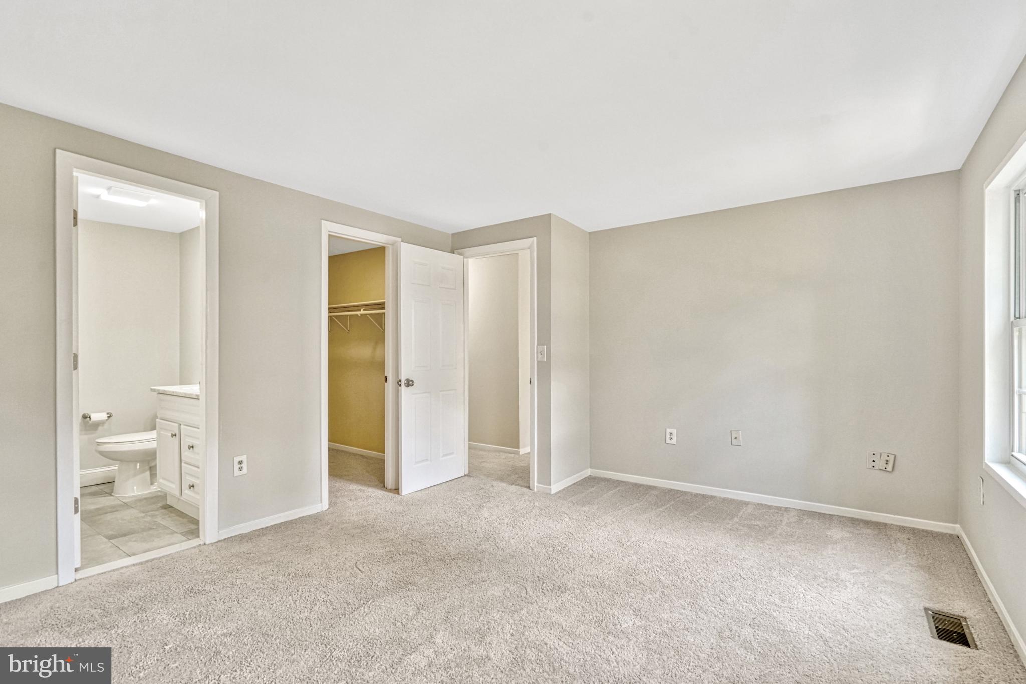 9521 Ashbridge Ct