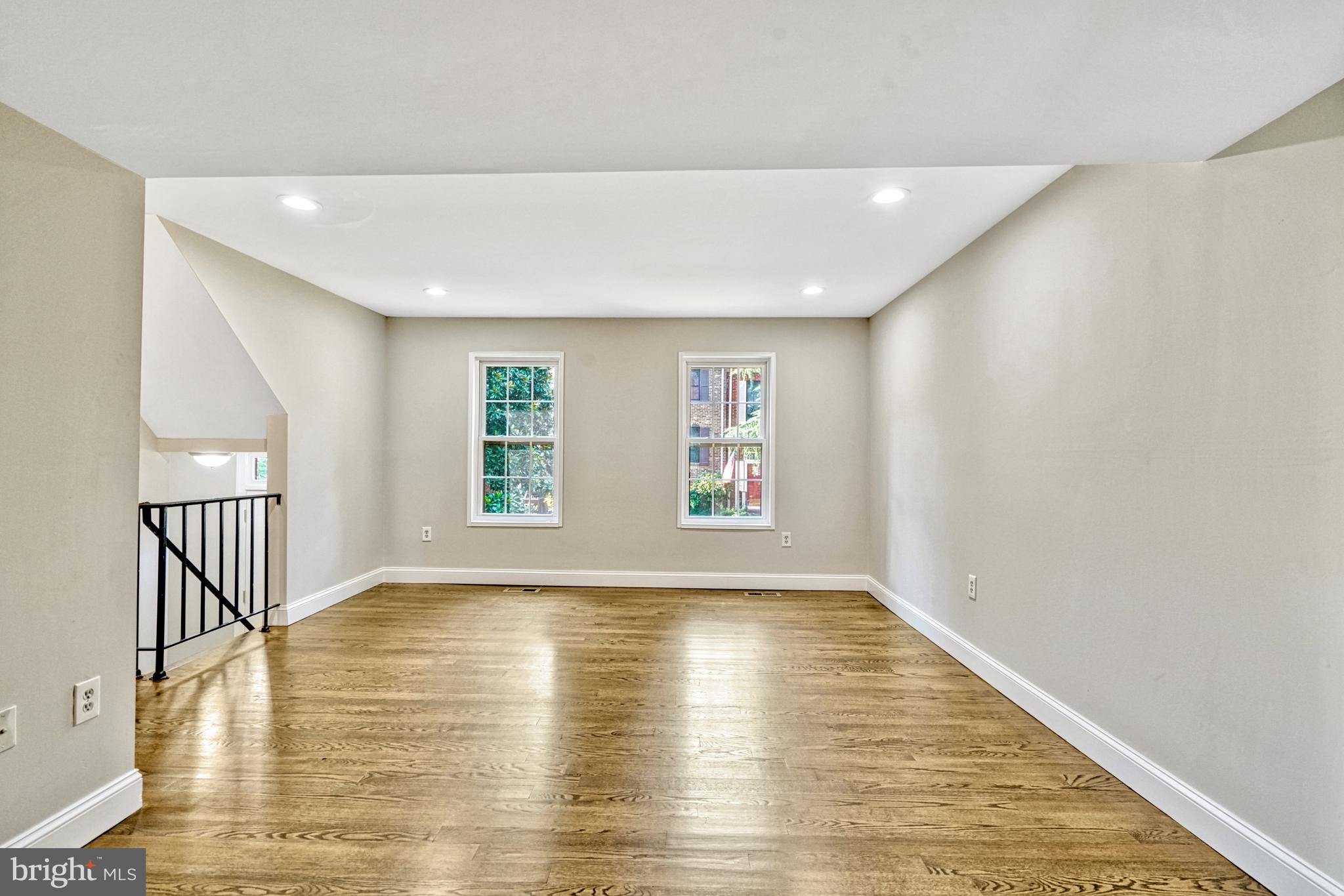 9521 Ashbridge Ct