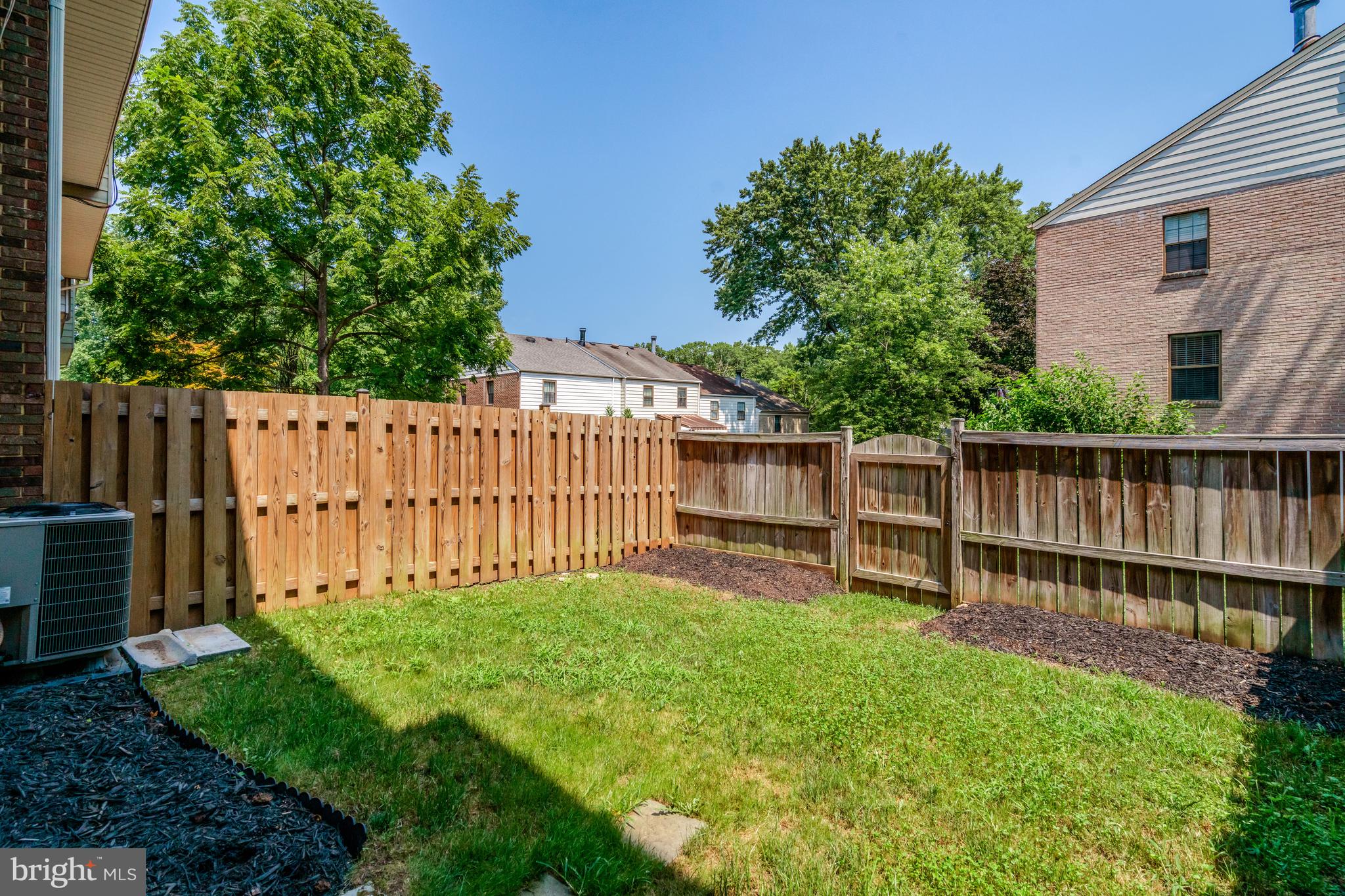 9521 Ashbridge Ct
