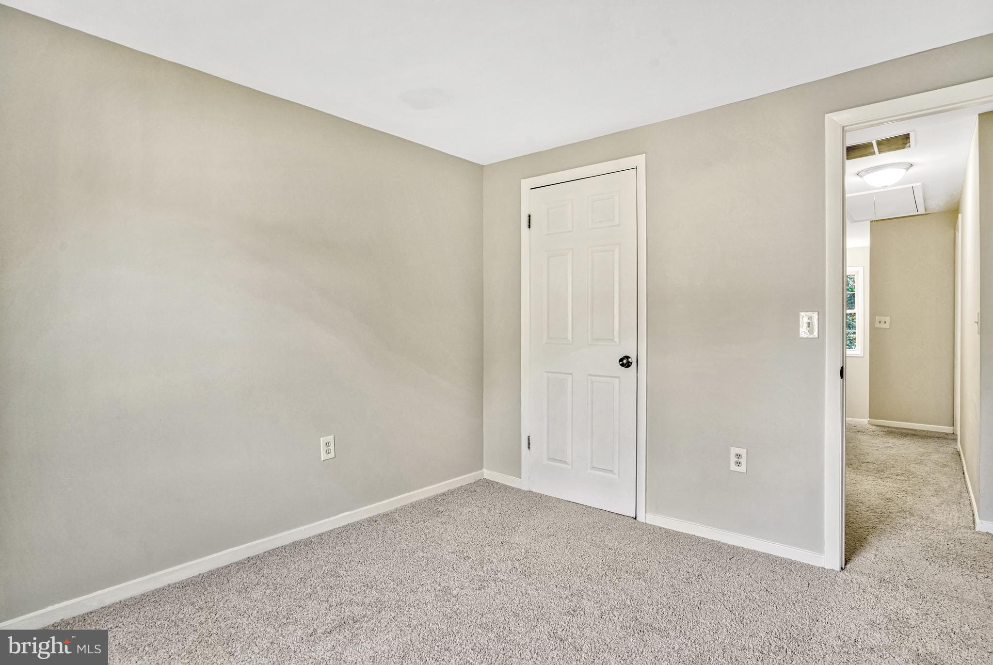 9521 Ashbridge Ct