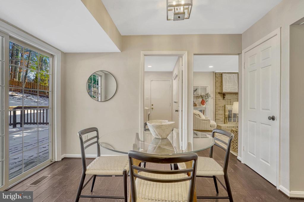 5317 Hampton Forest Way