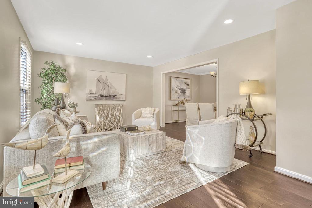 5317 Hampton Forest Way
