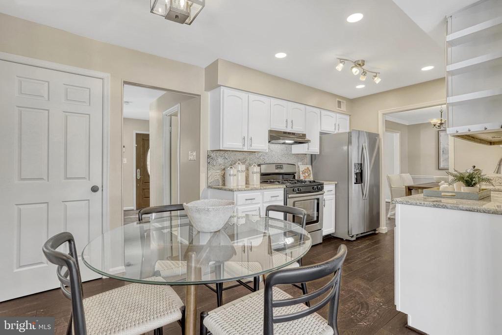 5317 Hampton Forest Way