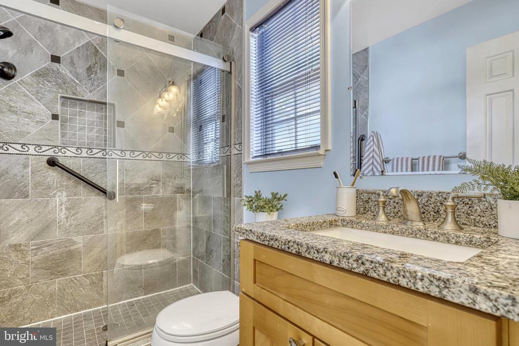 5317 Hampton Forest Way