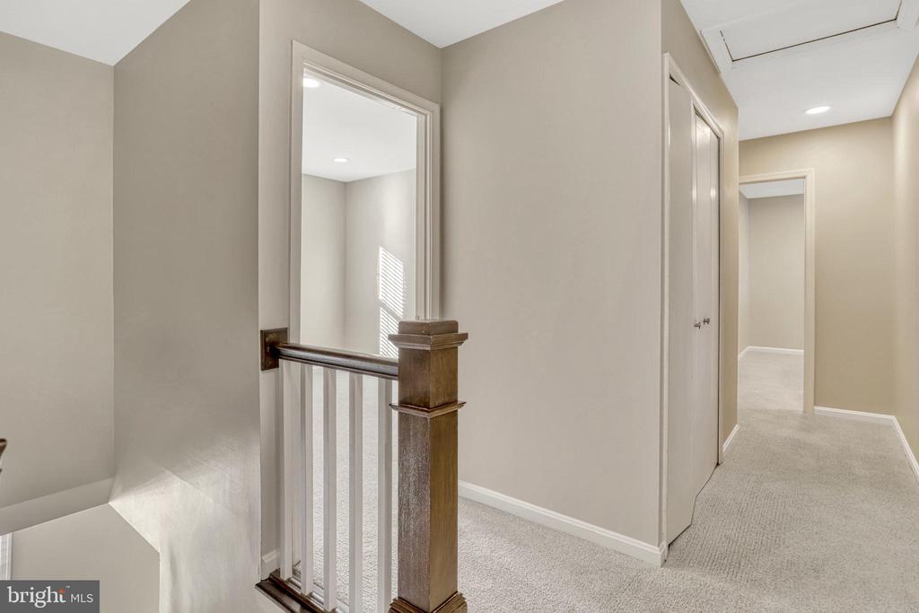 5317 Hampton Forest Way