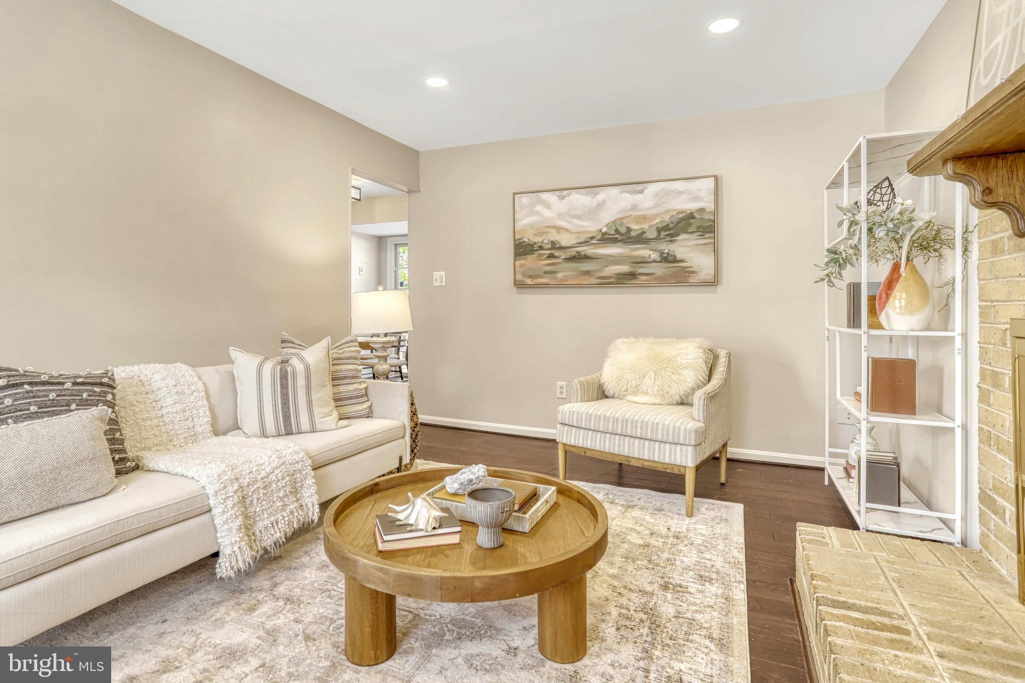 5317 Hampton Forest Way
