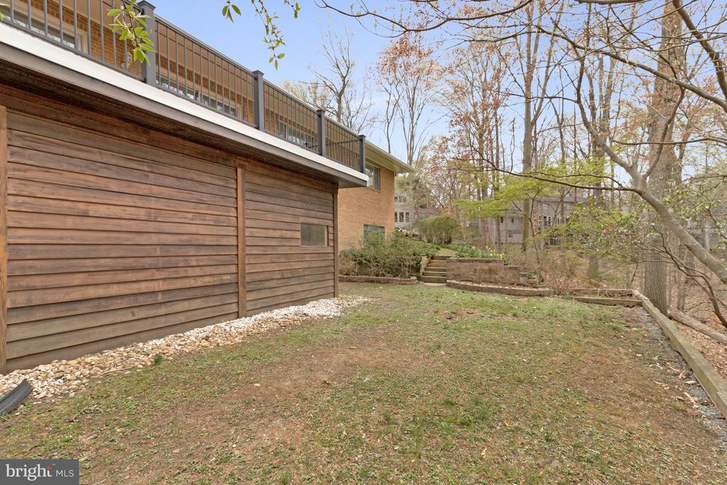 4066 Rosamora Ct