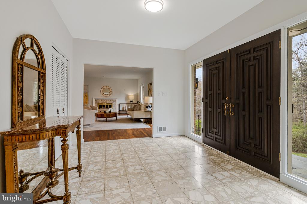 4066 Rosamora Ct