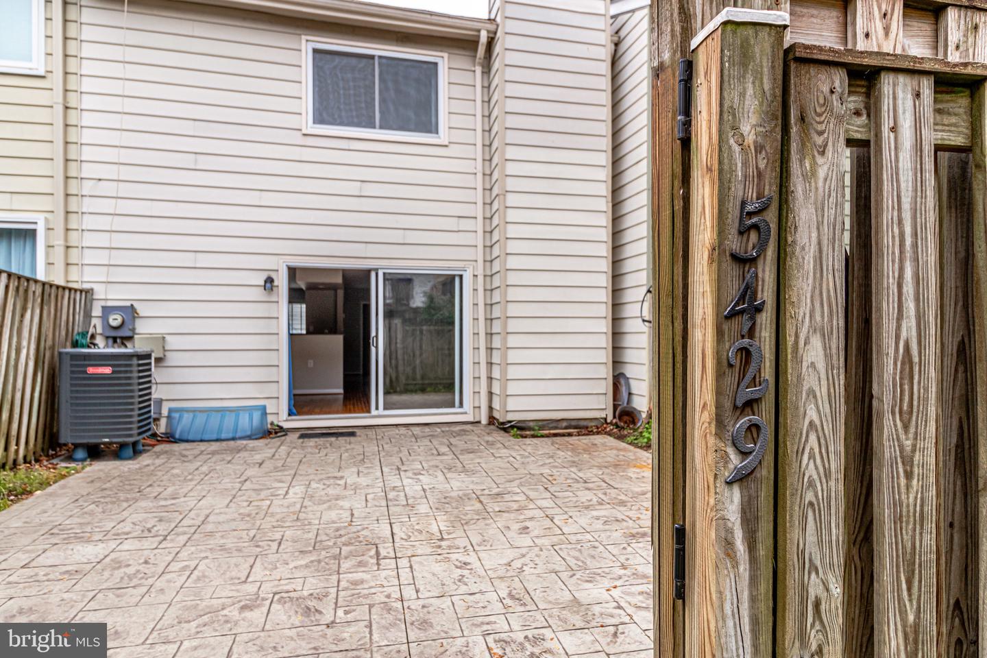 5429 Crows Nest Ct