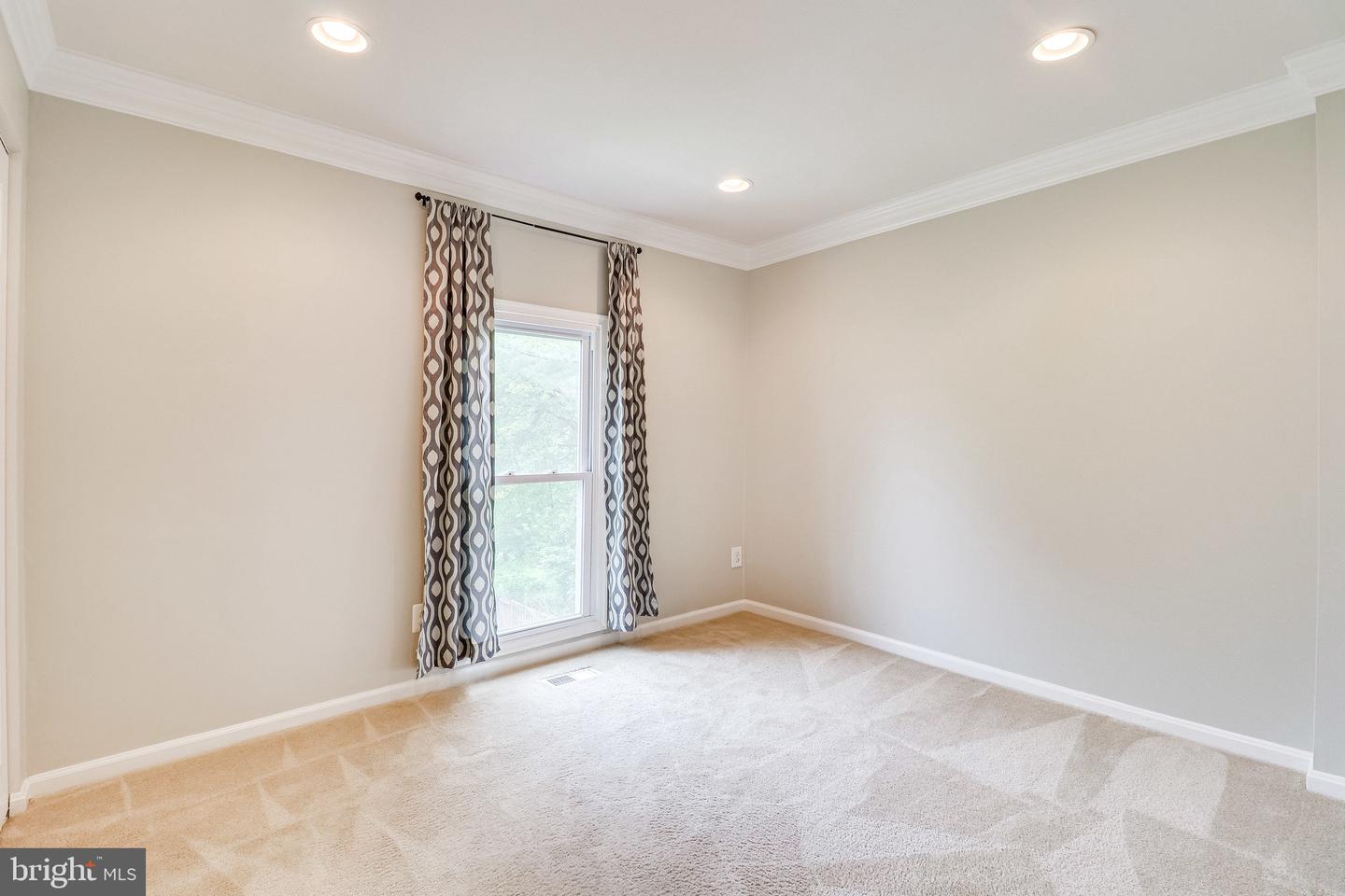 5429 Crows Nest Ct