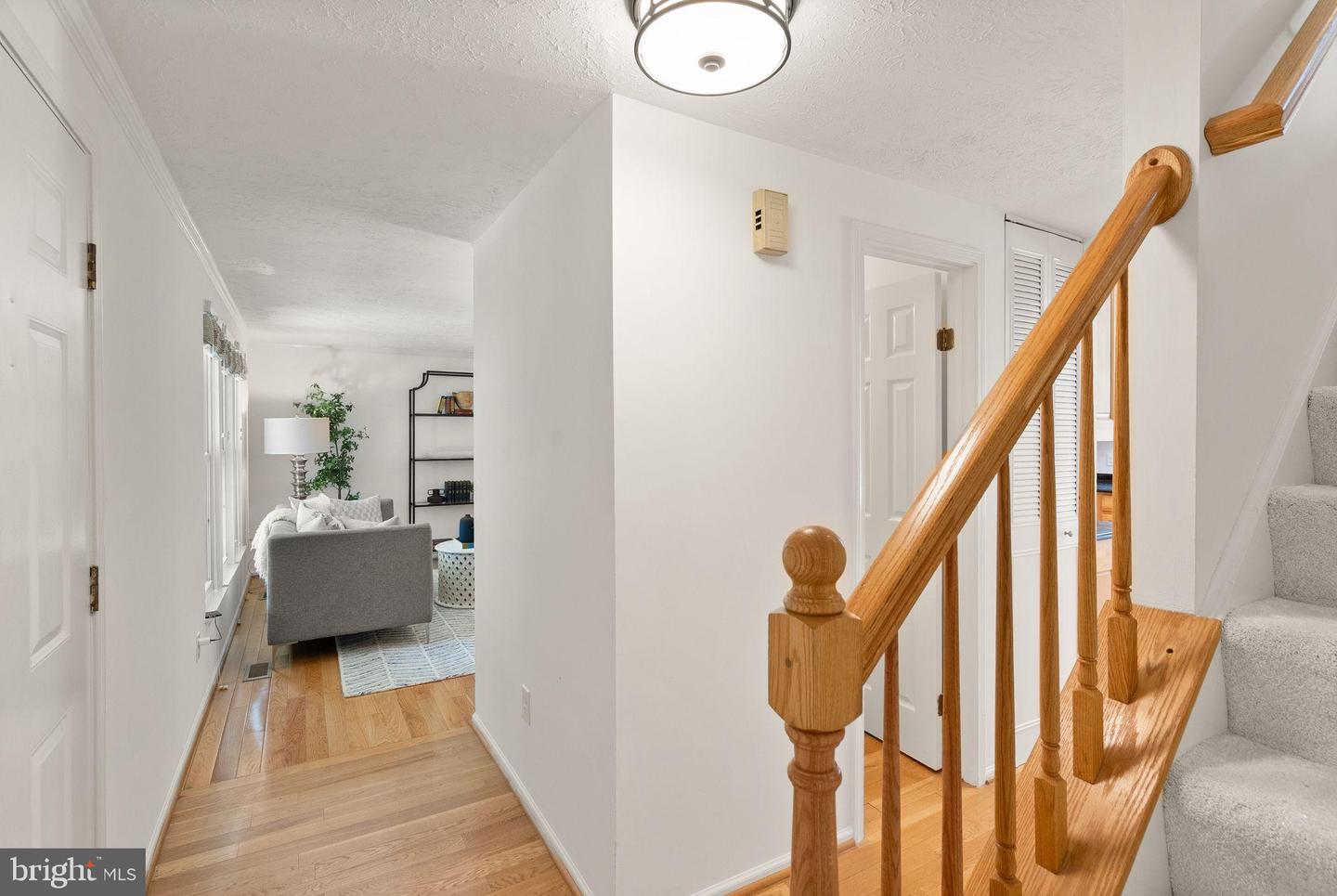 7214 Adrienne Glen Ave