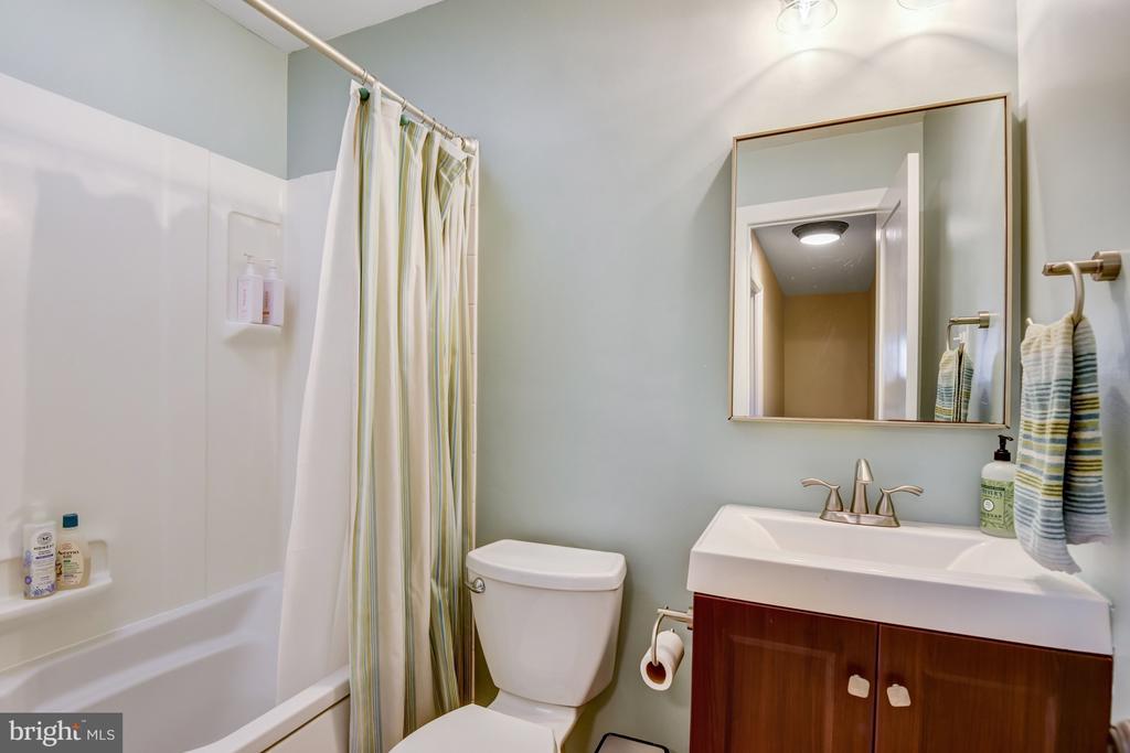 13631 ELLENDALE DRIVE