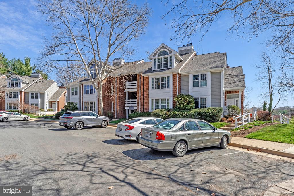 11142 BEAVER TRAIL COURT