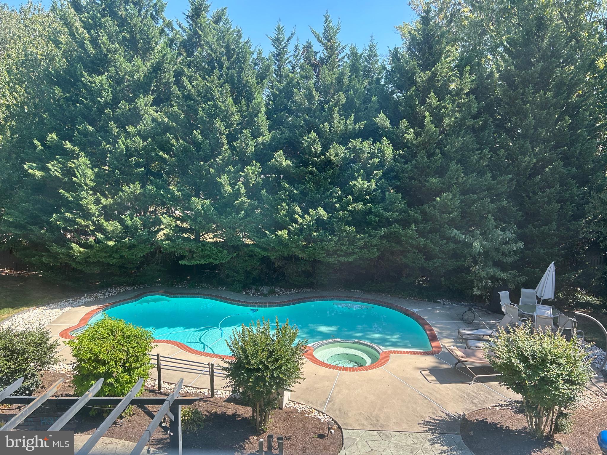 4803 WALNEY KNOLL COURT