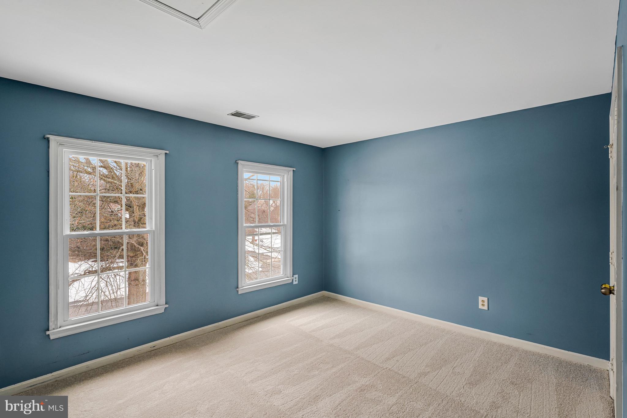 4803 WALNEY KNOLL COURT