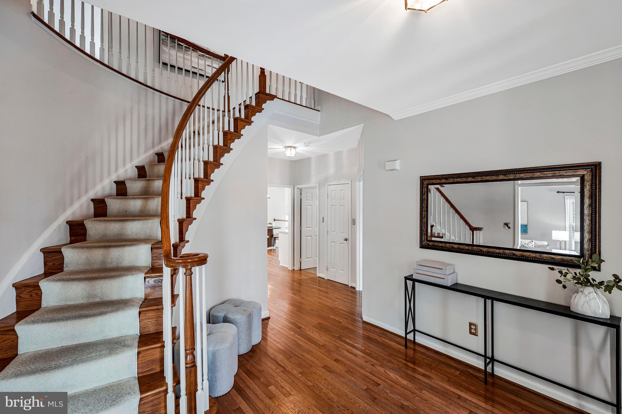 4803 WALNEY KNOLL COURT