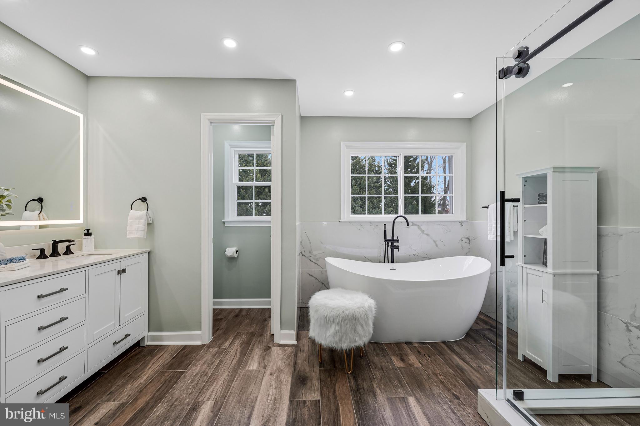 4803 WALNEY KNOLL COURT