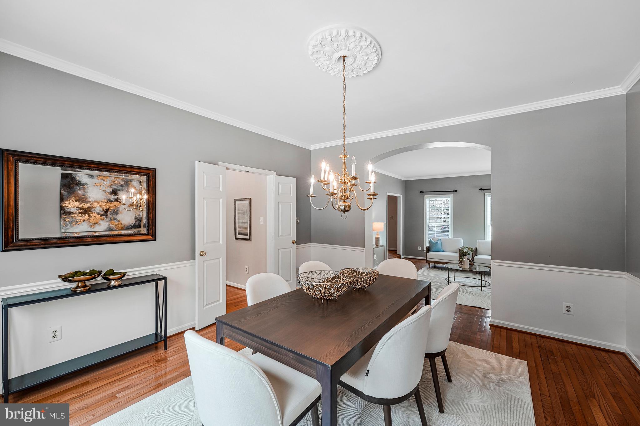 4803 WALNEY KNOLL COURT