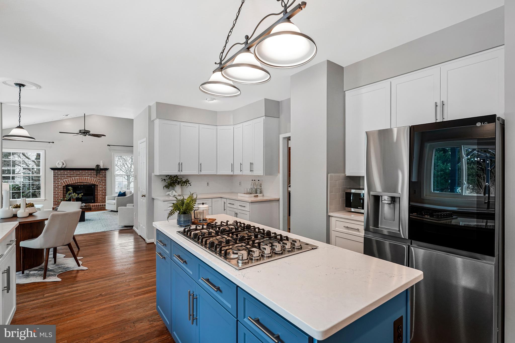 4803 WALNEY KNOLL COURT