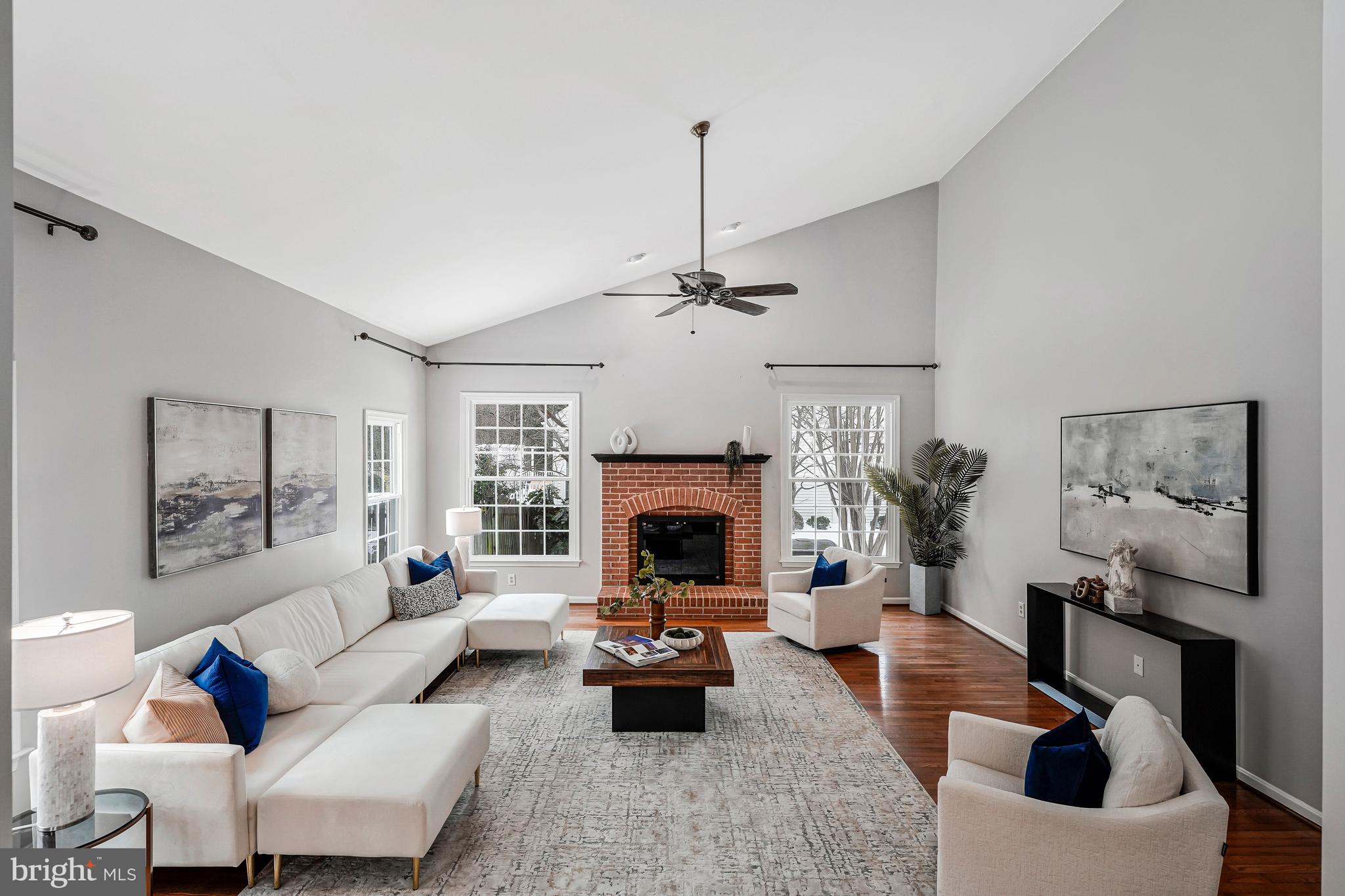 4803 WALNEY KNOLL COURT