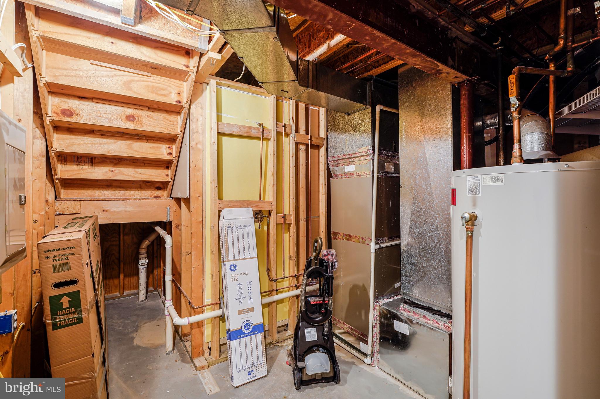 4803 WALNEY KNOLL COURT