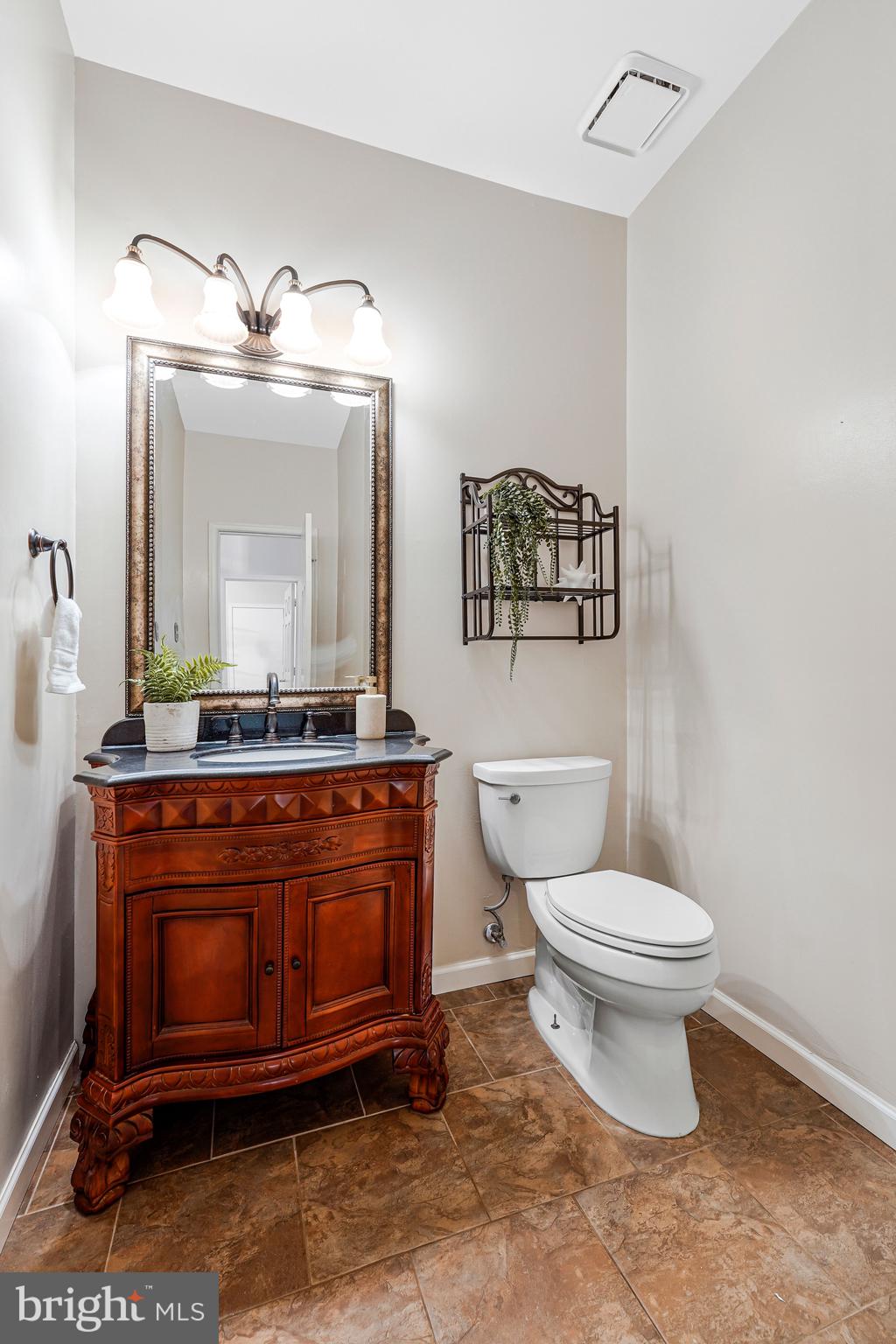 4803 WALNEY KNOLL COURT