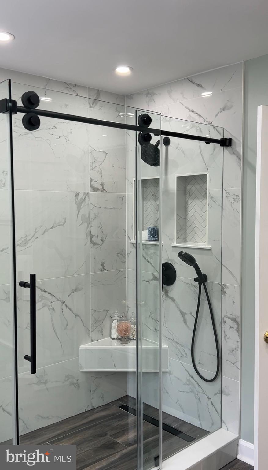 4803 WALNEY KNOLL COURT