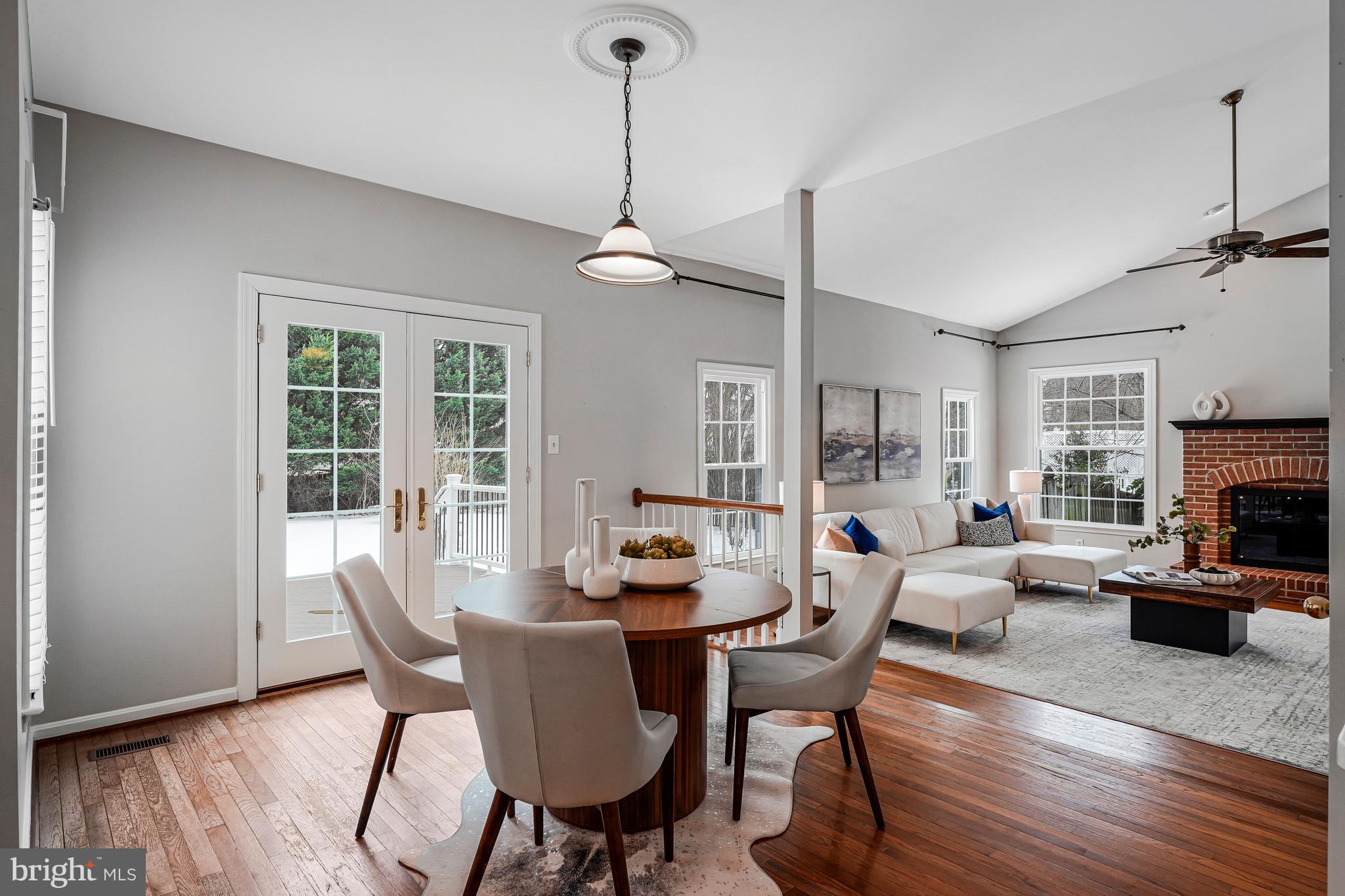 4803 WALNEY KNOLL COURT