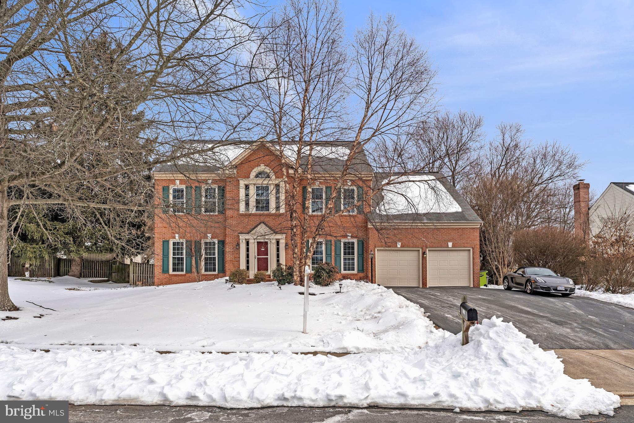 4803 WALNEY KNOLL COURT