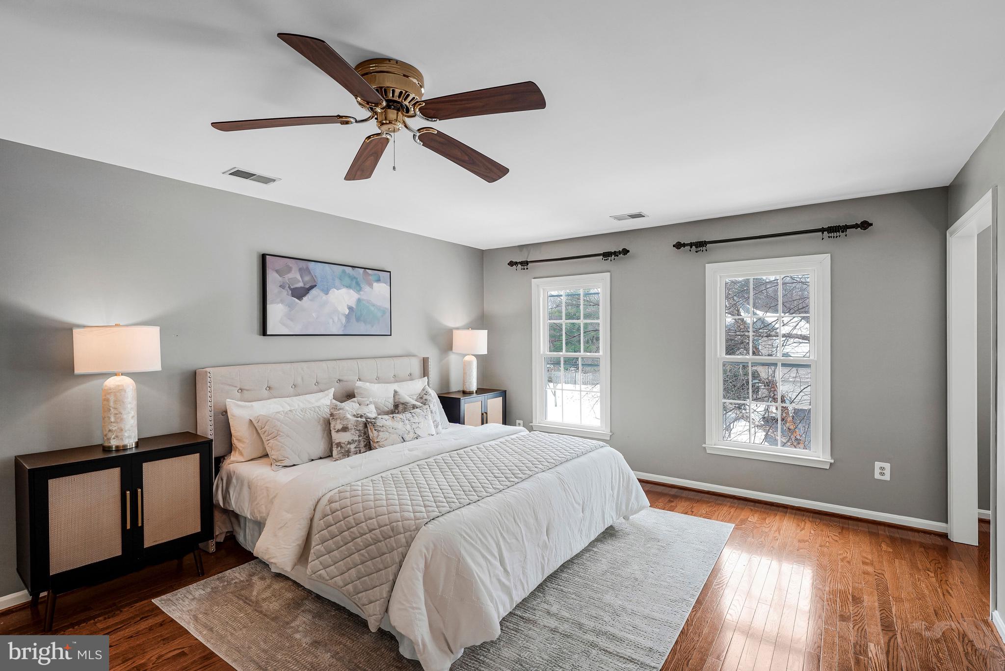 4803 WALNEY KNOLL COURT