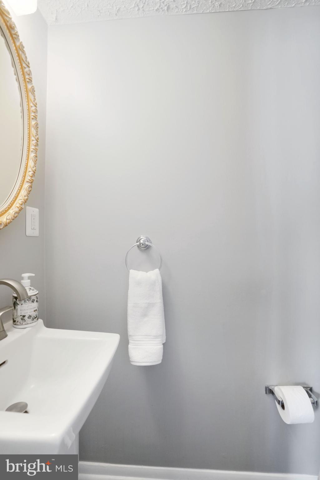 7724 CAMP ALGER AVENUE