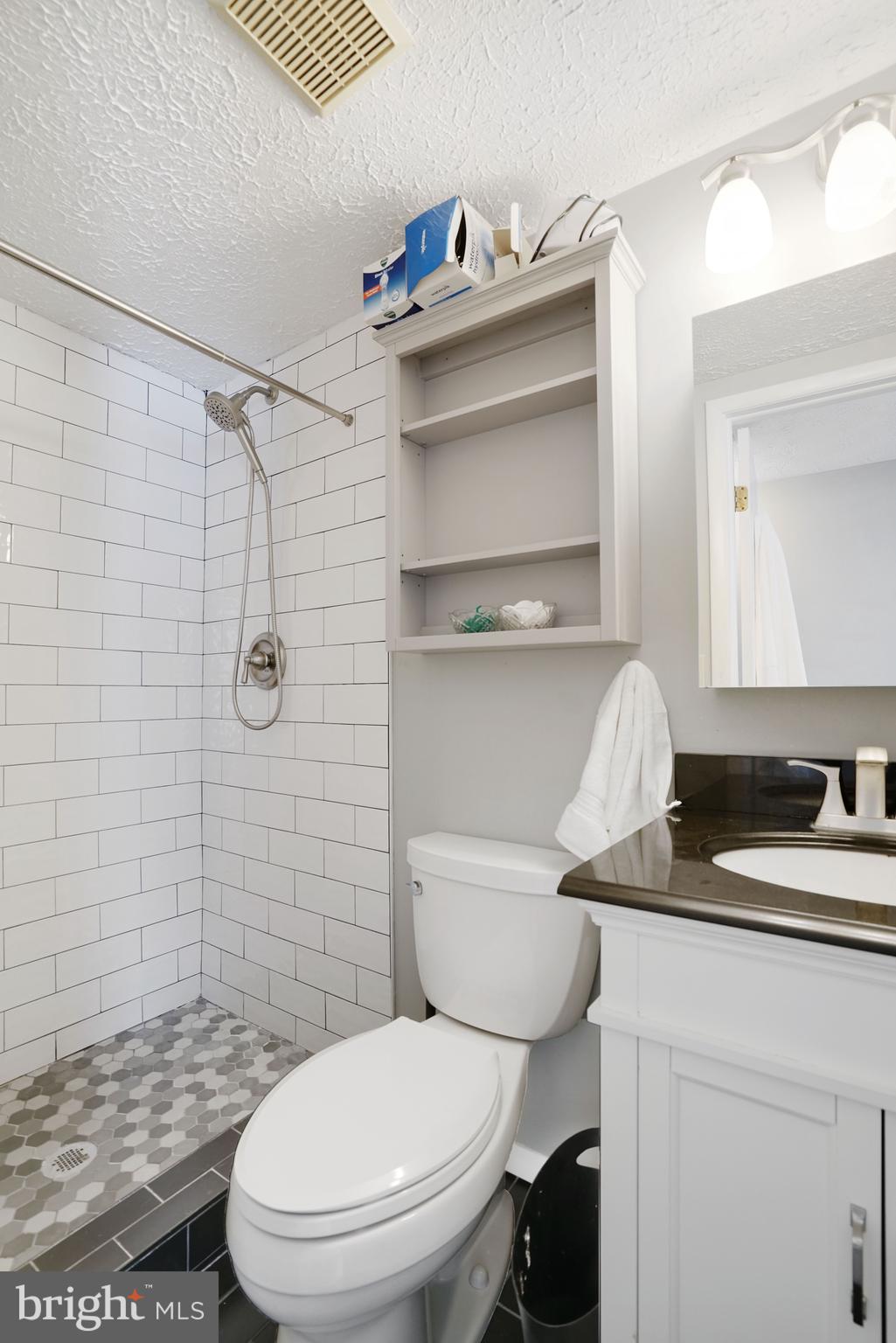 7724 CAMP ALGER AVENUE