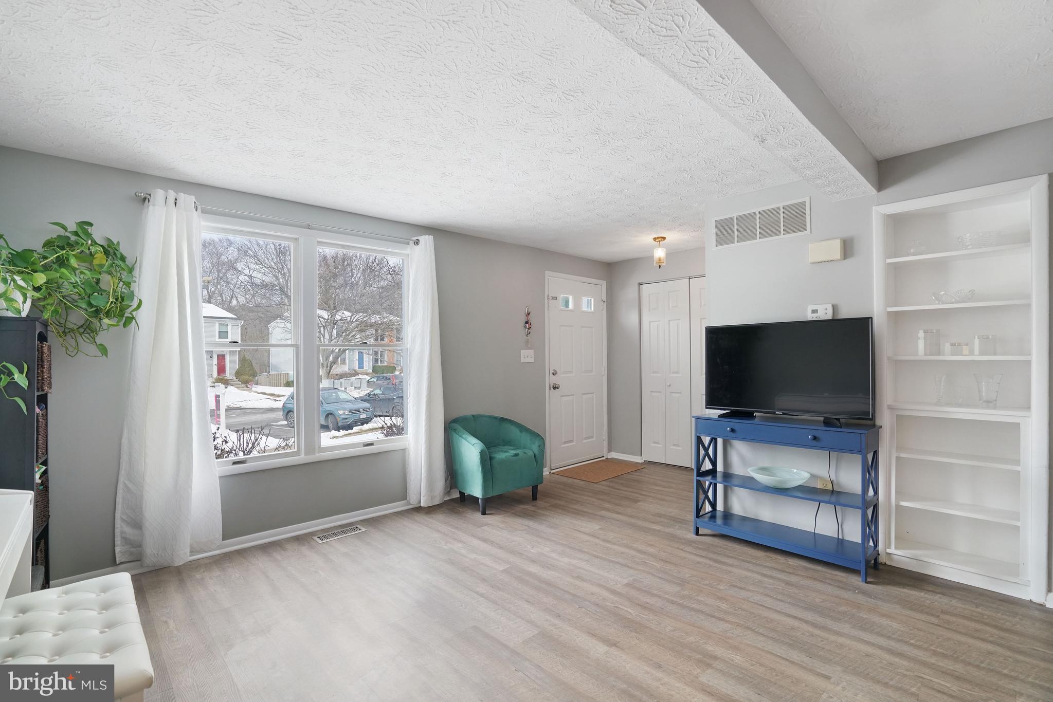 7724 CAMP ALGER AVENUE