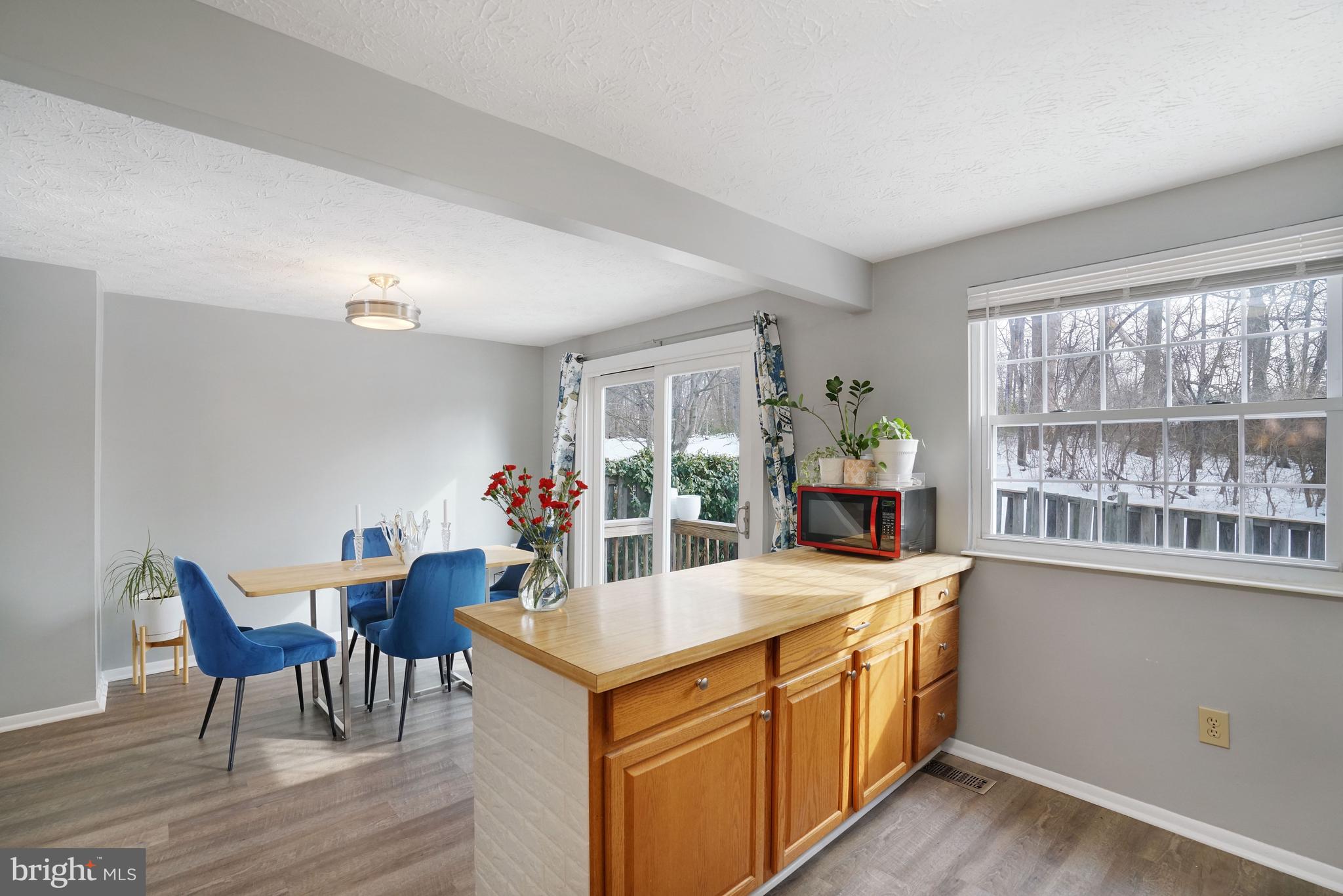 7724 CAMP ALGER AVENUE