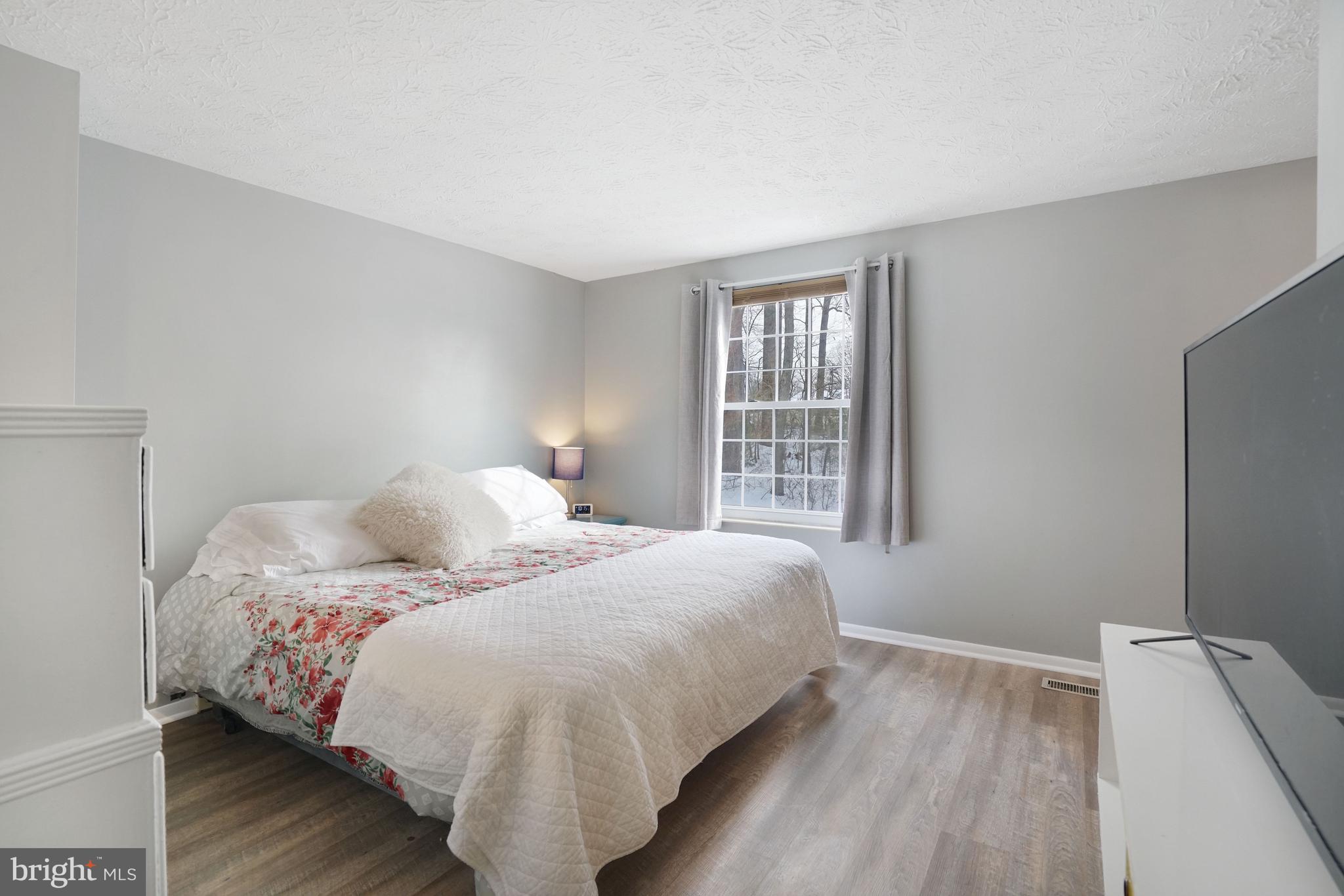 7724 CAMP ALGER AVENUE