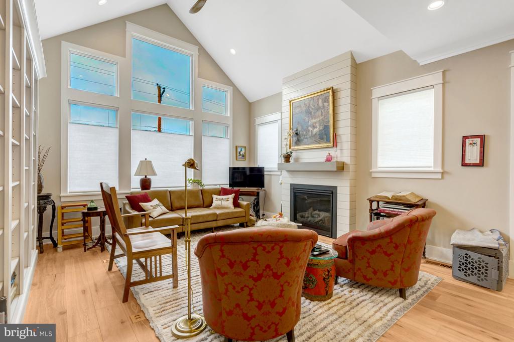105 COURTHOUSE ROAD SW