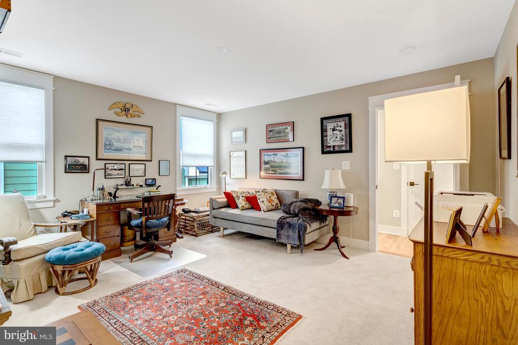 105 COURTHOUSE ROAD SW