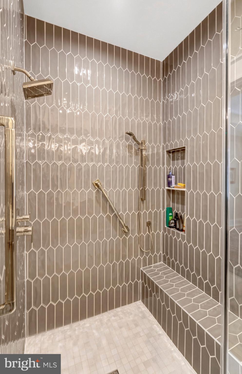 105 COURTHOUSE ROAD SW